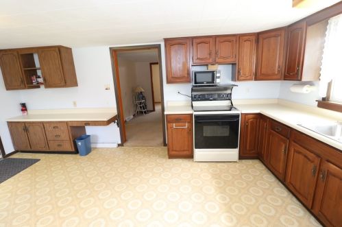 1119 Wills Ave, New Kensington PA  15068-3830 exterior