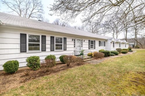 25 Quails Trl, Stamford, CT 06903-2619