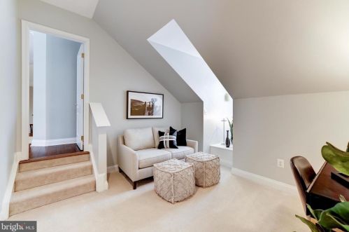 18506 Pelicans Nest Way, Leesburg VA  20176-3963 exterior