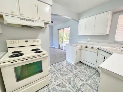 1371 Rockhill St, Deltona FL  32725-5723 exterior