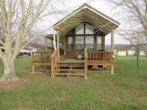 725 Eagle Bend Rd, Linden, TN 37096-4714