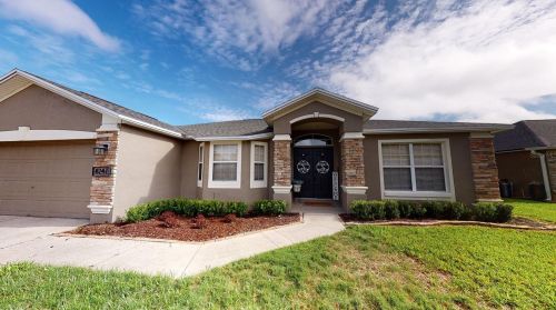 8247 Westmont Terrace Dr, Lakeland, FL 33810-2085