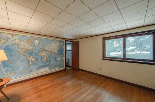 40 Tree Top Ln, Poughkeepsie NY  12603-4820 exterior