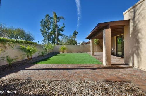 5529 Paradise Dr, Scottsdale AZ 85260-5433 exterior