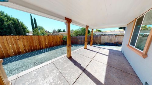 1242 Metten Ave, West Pittsburg CA  94565-6226 exterior