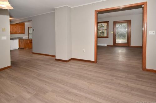 35 Grant Hill Rd, Coventry CT  06238-1115 exterior
