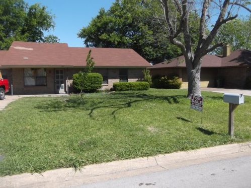 703 Stell Ave, Midlothian TX  76063-2017 exterior