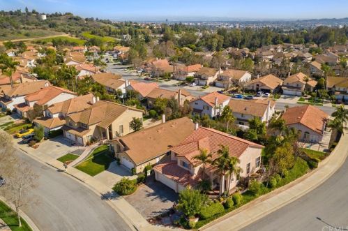 782 Woodcrest Ave, Brea, CA 92821-1866