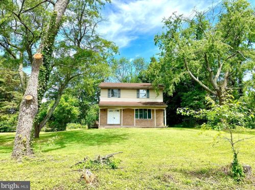 28 Mountainview Ln, Pipersville, PA 18947-1640