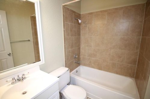 12302 Dellrey Dr, Austin TX 78758-2501 exterior