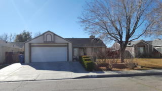 814 Desert Calico Dr, Lancaster, CA 93534-1541