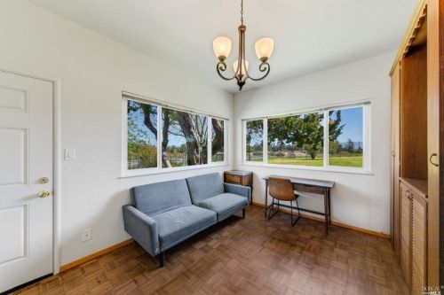 5625 Henning Rd, Sebastopol CA  95472-6332 exterior