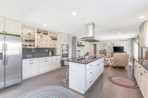 5930 Filbert Ave, Citrus Heights CA  95662-4716 exterior