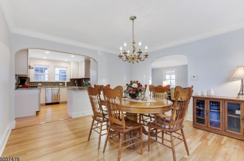 45 Midland Blvd, Maplewood NJ 07040-1724 exterior