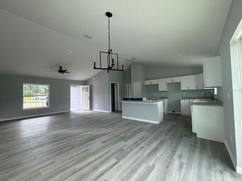 275 Emerald Rd, Ocala, FL 34472-6472