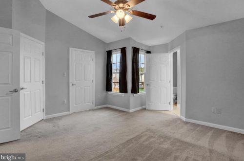 726 Blossom Dr, Hanover PA  17331-2078 exterior