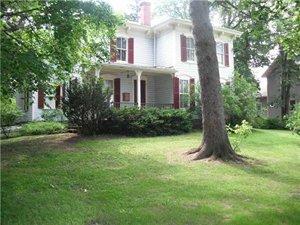 8679 Main St, Eden, NY 14057-1317