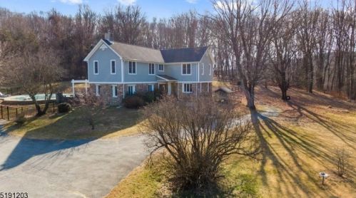 361 Jonestown Rd, Oxford, NJ 07863-3139