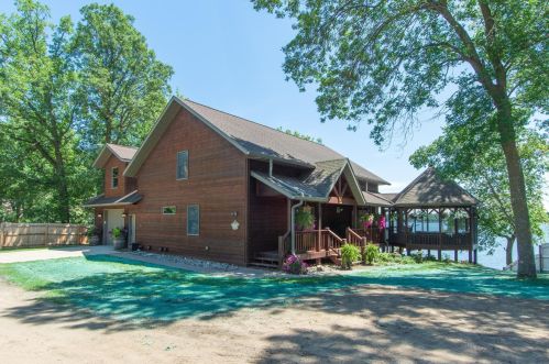 8784 Mogensen Shores Rd, Brainerd MN  56401-1384 exterior