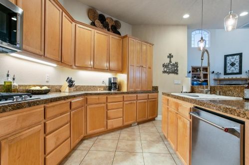 1219 Ruess Rd, Ripon CA  95366-9425 exterior