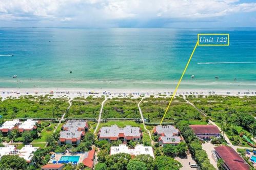845 Gulf Dr, Sanibel FL  33957-7096 exterior