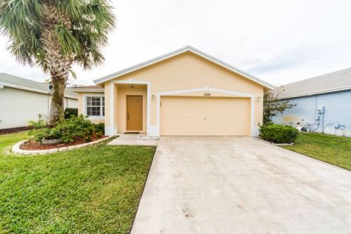 1026 Park Hill Dr, West Palm Beach, FL 33417-5700