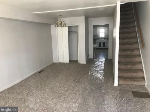 2111 Moore St, Harrisburg, PA 17110-2335