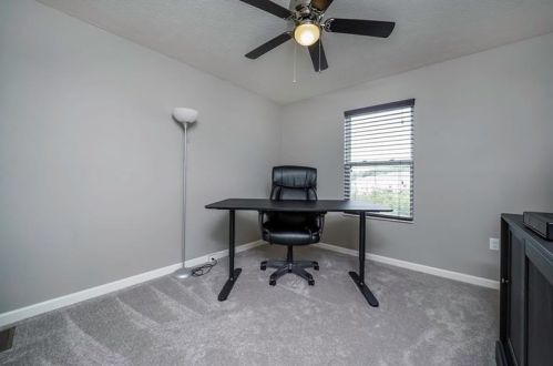 1509 Canterbury Dr, Imperial PA  15126-9186 exterior