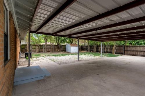 615 Belt Line Rd, Richardson TX  75080-5851 exterior