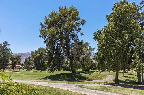 122 Kavenish Dr, Rancho Mirage CA  92270-3244 exterior