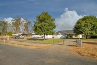 84 Moms Ln, Oroville, CA 95965-8102