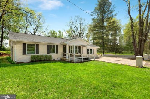 22788 Polecat Hill Rd, Middleburg, VA 20117-3248
