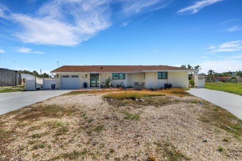 120 Albatross St, Fort Myers Beach FL  33931-4501 exterior