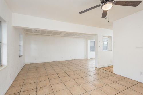 4328 12th Ave, Saint Petersburg, FL 33713-5218