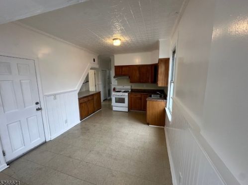 591 Market St, Paterson NJ  07513-1446 exterior