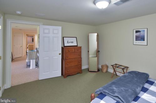 116 Osborne Cir, Kennett Sq PA  19348-1910 exterior