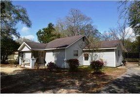 3245 James Lee Blvd, Crestview FL  32539-6037 exterior