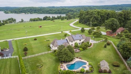 803 Reeds Rd, Downingtown, PA 19335-4560