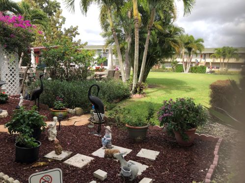 156 Salisbury G, West Palm Beach, FL 33417-1962