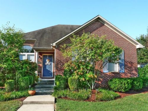 2556 Maggie Cv, Lexington, KY 40511-8636