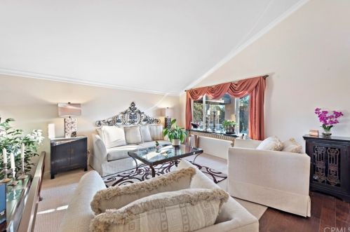 2 Emperor, Irvine CA 92604-1918 exterior