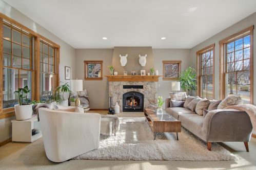 3359 Pioneer Pl, Stillwater, MN 55082-4531