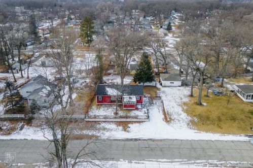 2742 Warren St, Gary, IN 46405-2749