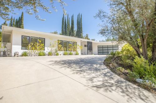 18164 Chardon Cir, Van Nuys, CA 91316-4415