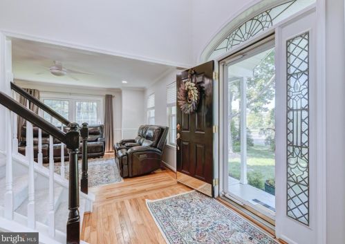 610 Chestnut Woods Dr, Yardley, PA 19067-4480