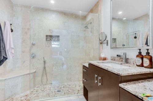 1135 Sunrise Way, Palm Springs CA  92262-5310 exterior