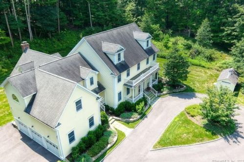 1 Oscaleta Rd, Ridgefield, CT 06877-3609