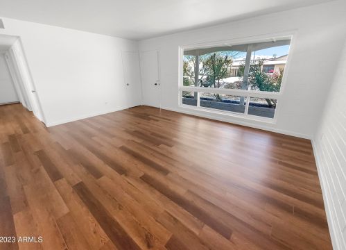 8901 18th Ave, Phoenix AZ  85021-4323 exterior