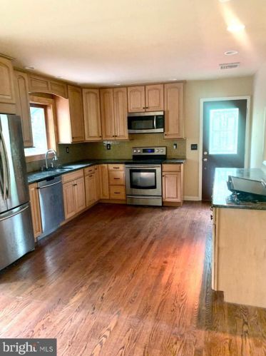 405 Center Hill Rd, Upper Black Eddy, PA 18972-9616