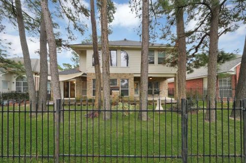 8011 Silver Lure Dr, Humble, TX 77346-6178